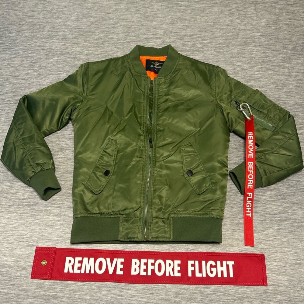Asstseries Militare green bomber jacket size S with “remove before flight” tag